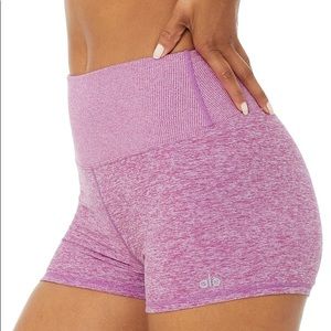 ALO Alosoft Aura Shorts In Electric Violet Heather